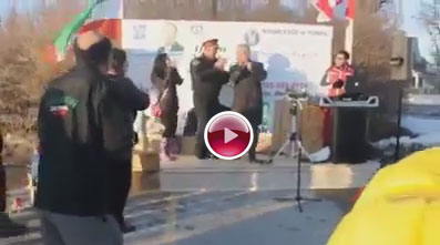 وقتی ایرانی ها شهردار و پلیس کانادا را وادار به رقص میکنن +دانلود کلیپ